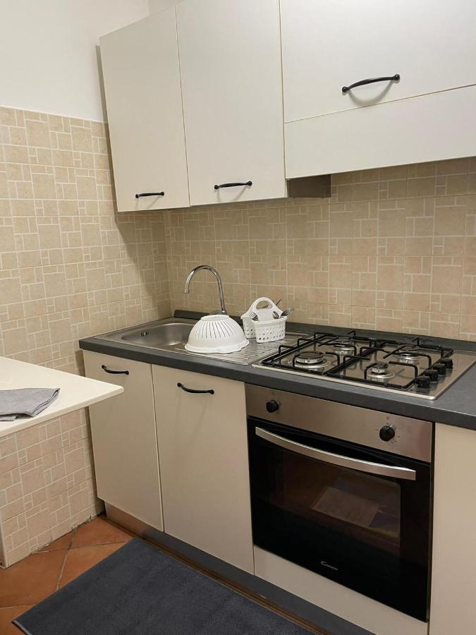 Ground Floor Studio - Monolocale Max 2 Ospiti - Fiumicino Aeroporto E Fiera - Self Check-In Apartment Bagian luar foto